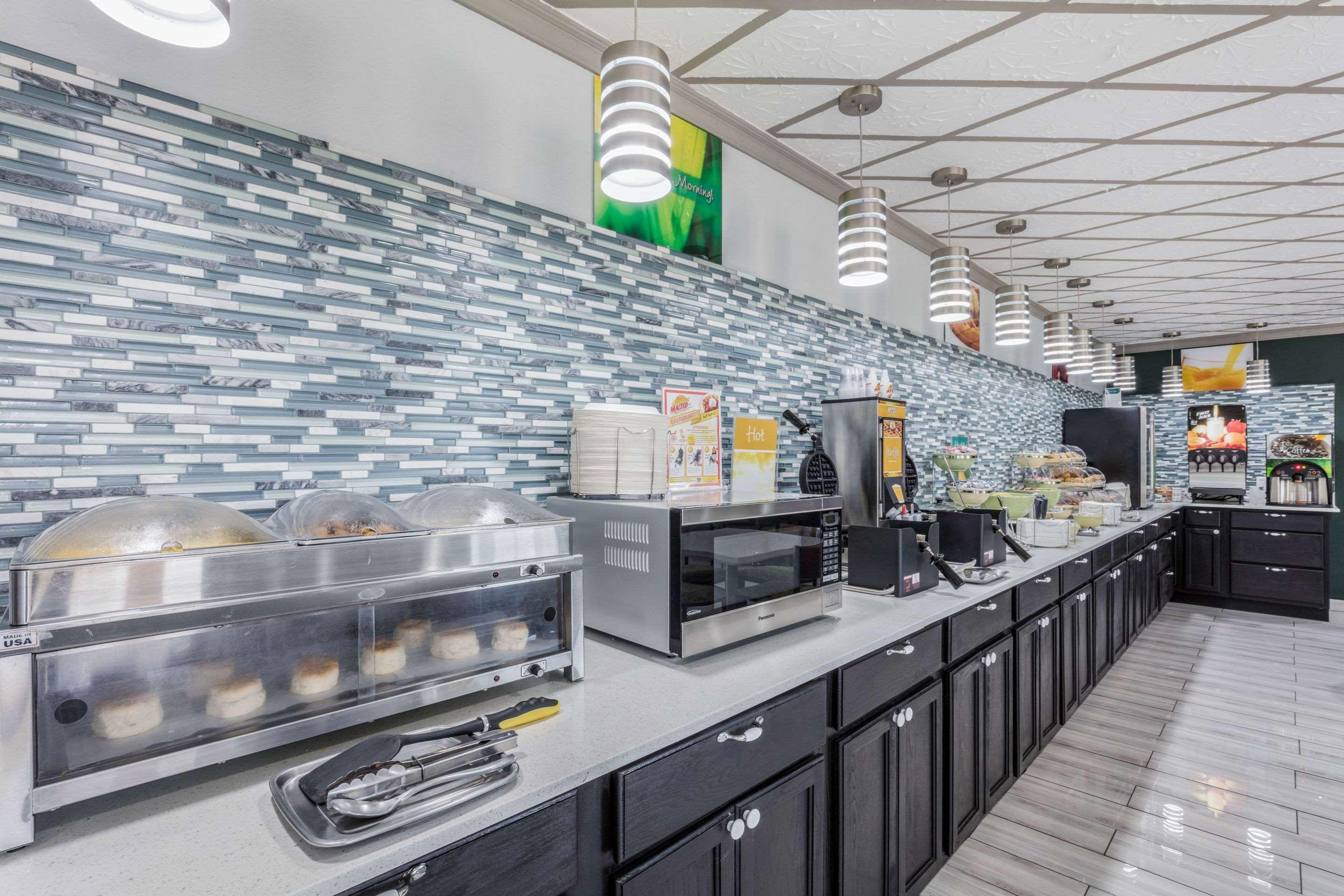 Quality Inn Forrest City I-40 Екстер'єр фото